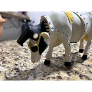 Elvis Cow